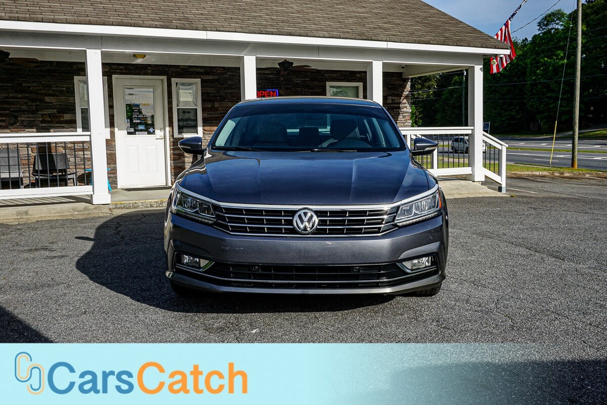 CARSCATCH - Used vehicle - SEDAN VOLKSWAGEN PASSAT 2018