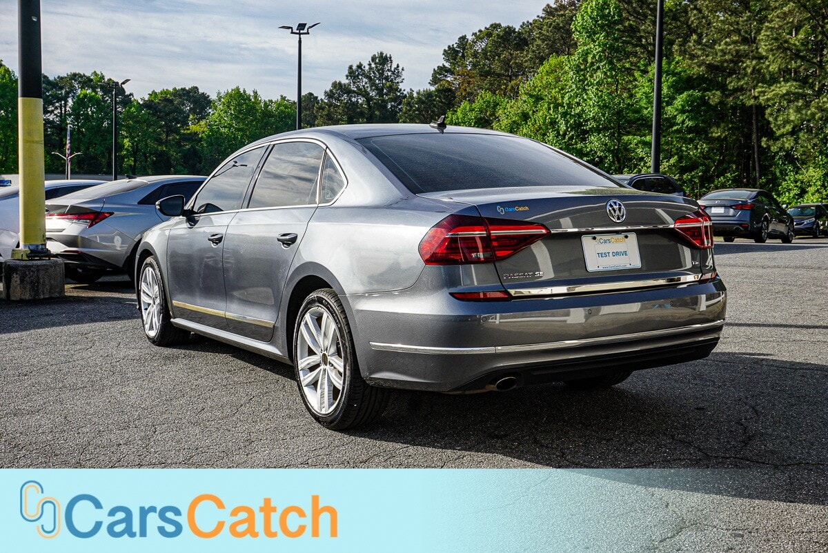 CARSCATCH - Used vehicle - SEDAN VOLKSWAGEN PASSAT 2018
