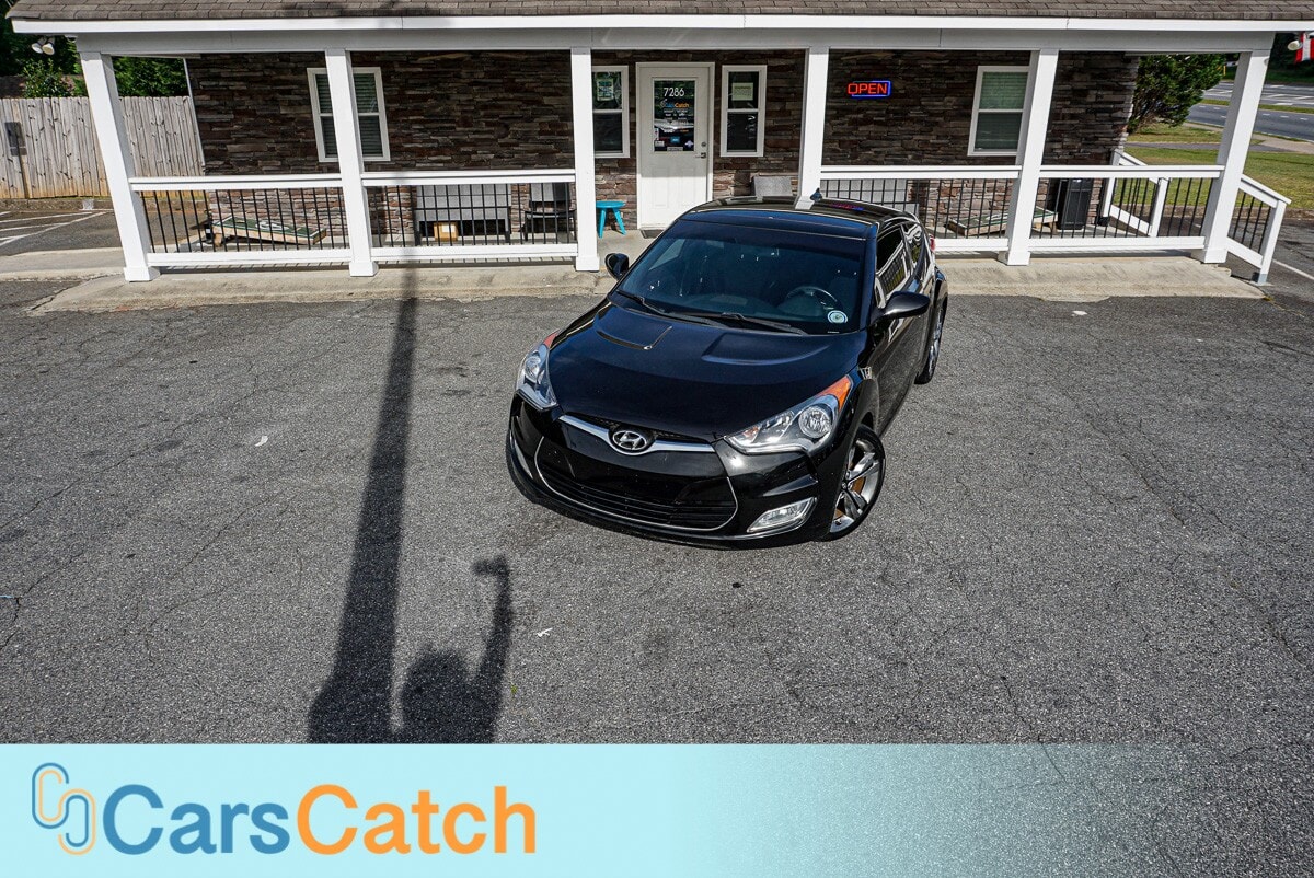 CARSCATCH - Used vehicle - 3DR CAR HYUNDAI VELOSTER 2016