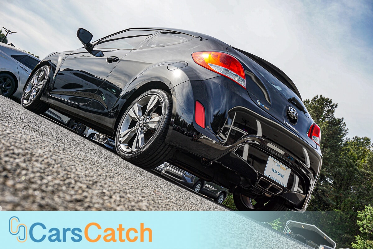 CARSCATCH - Used vehicle - 3DR CAR HYUNDAI VELOSTER 2016