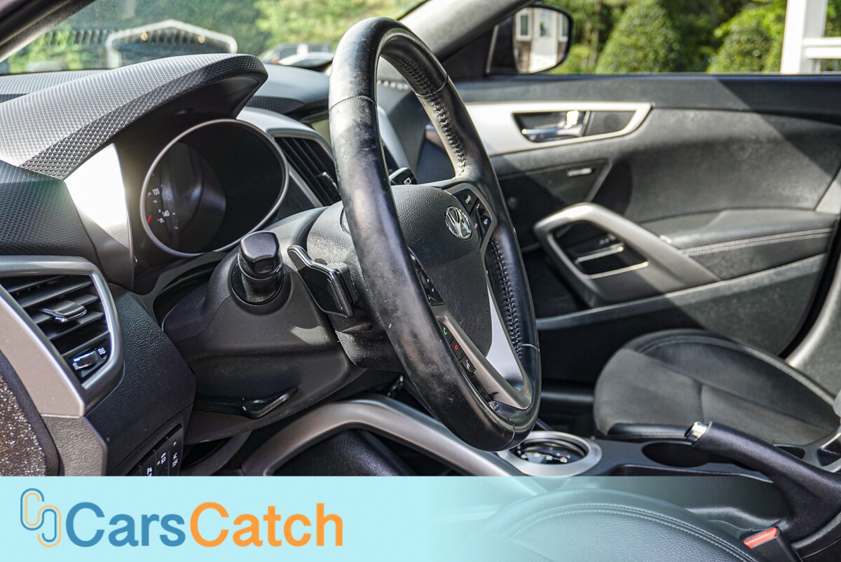 CARSCATCH - Used vehicle - 3DR CAR HYUNDAI VELOSTER 2016