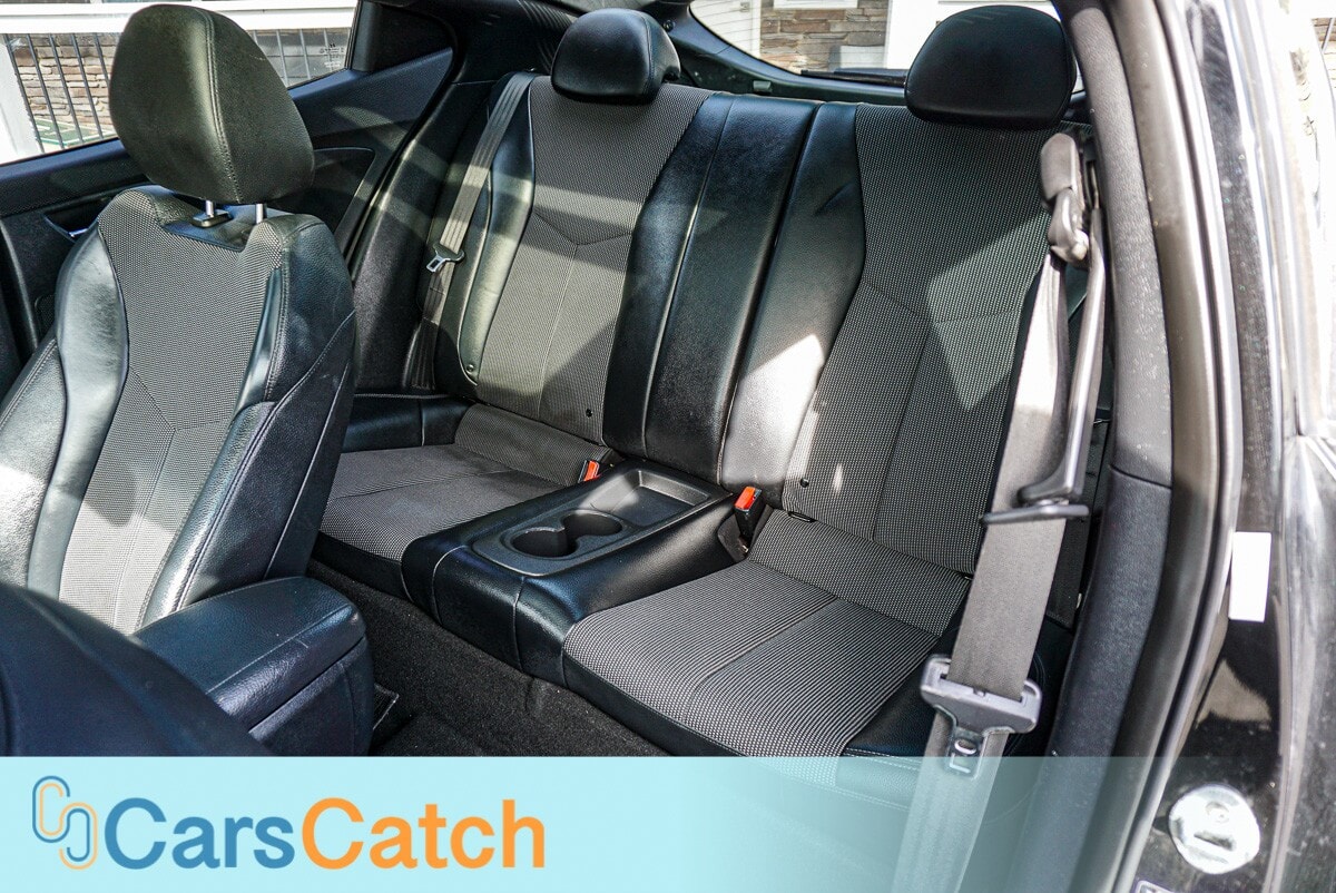 CARSCATCH - Used vehicle - 3DR CAR HYUNDAI VELOSTER 2016