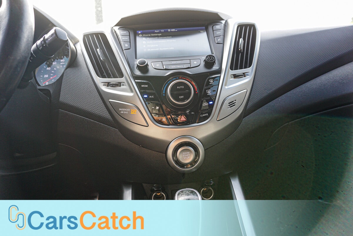 CARSCATCH - Used vehicle - 3DR CAR HYUNDAI VELOSTER 2016