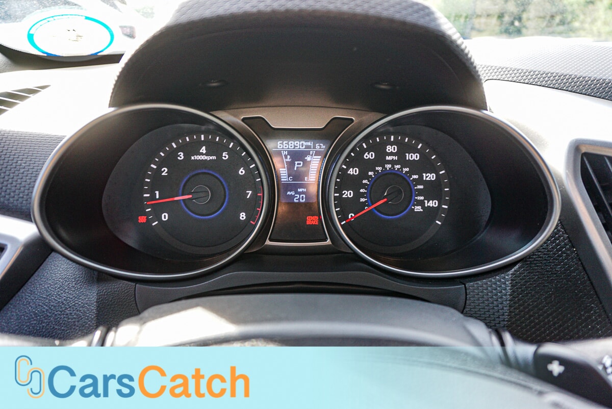 CARSCATCH - Used vehicle - 3DR CAR HYUNDAI VELOSTER 2016