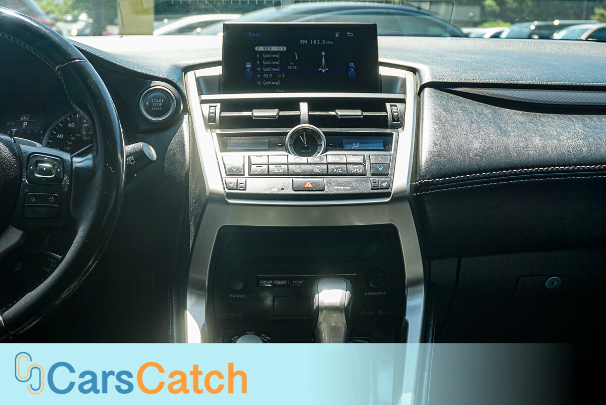 CARSCATCH - Used vehicle - SUV LEXUS NX 200T 2016