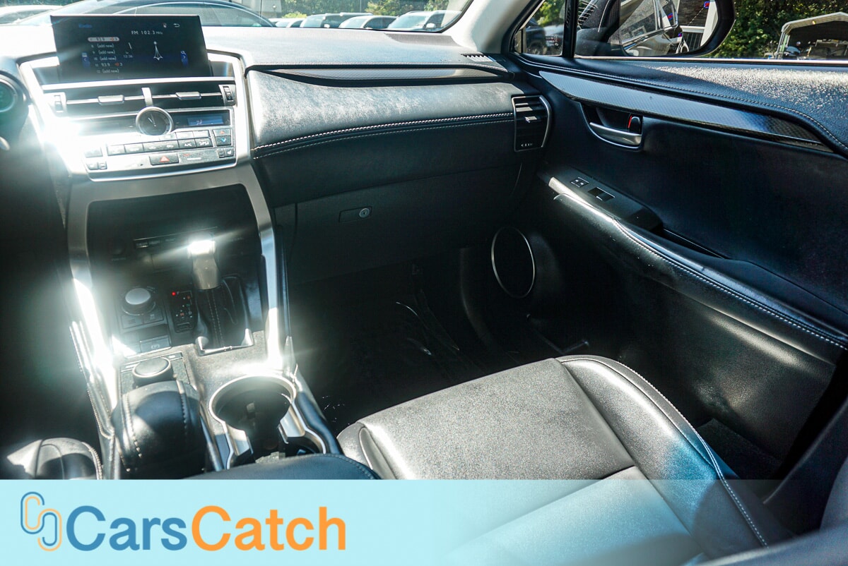 CARSCATCH - Used vehicle - SUV LEXUS NX 200T 2016