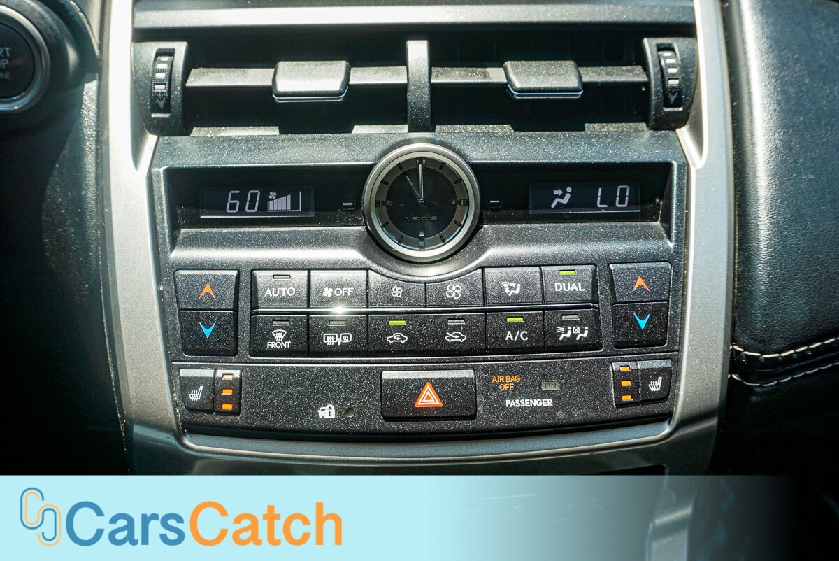 CARSCATCH - Used vehicle - SUV LEXUS NX 200T 2016