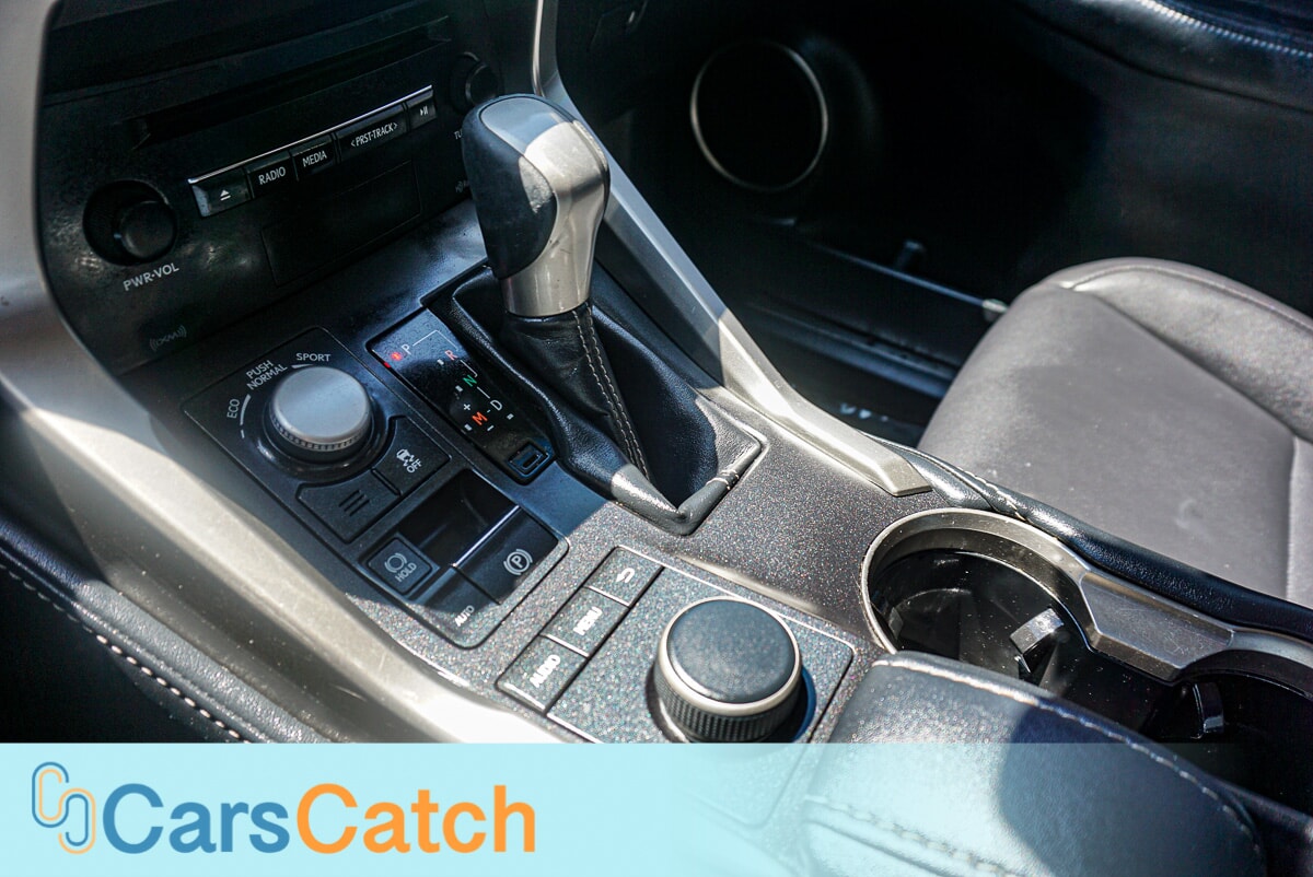 CARSCATCH - Used vehicle - SUV LEXUS NX 200T 2016