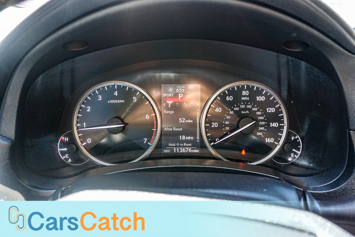 CARSCATCH - Used vehicle - SUV LEXUS NX 200T 2016