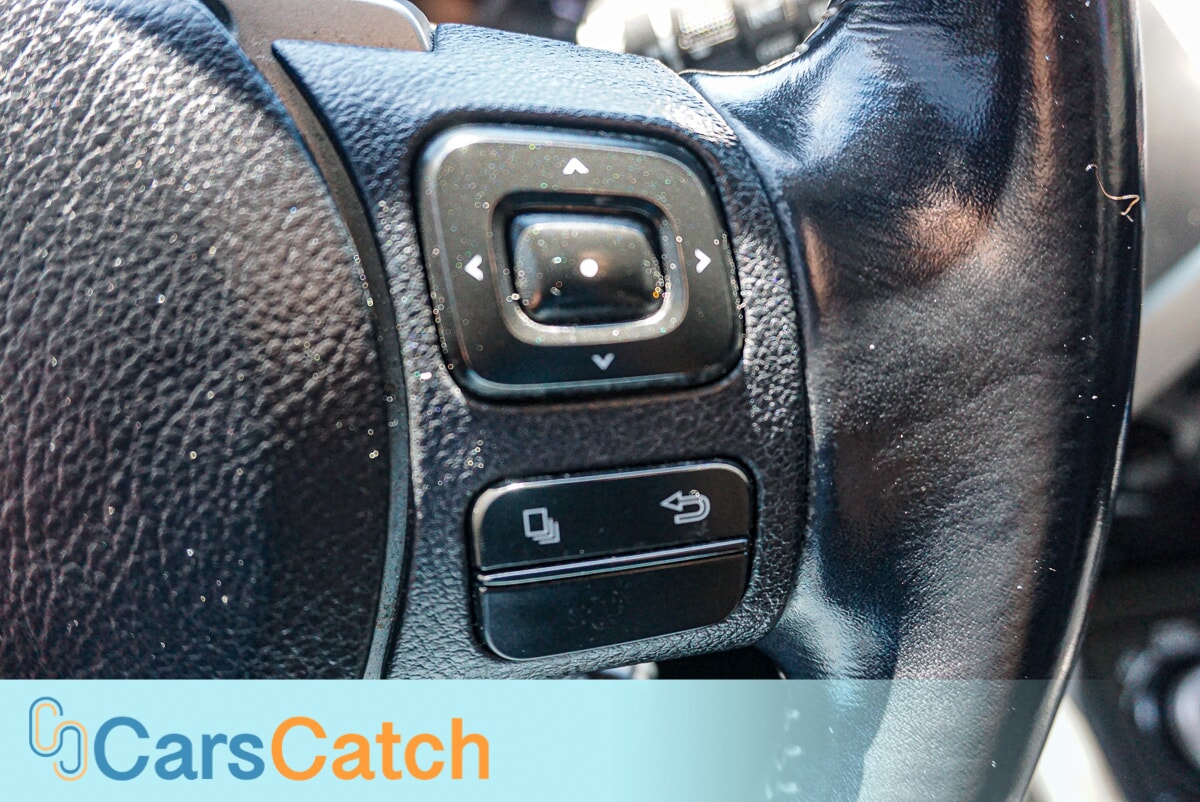 CARSCATCH - Used vehicle - SUV LEXUS NX 200T 2016