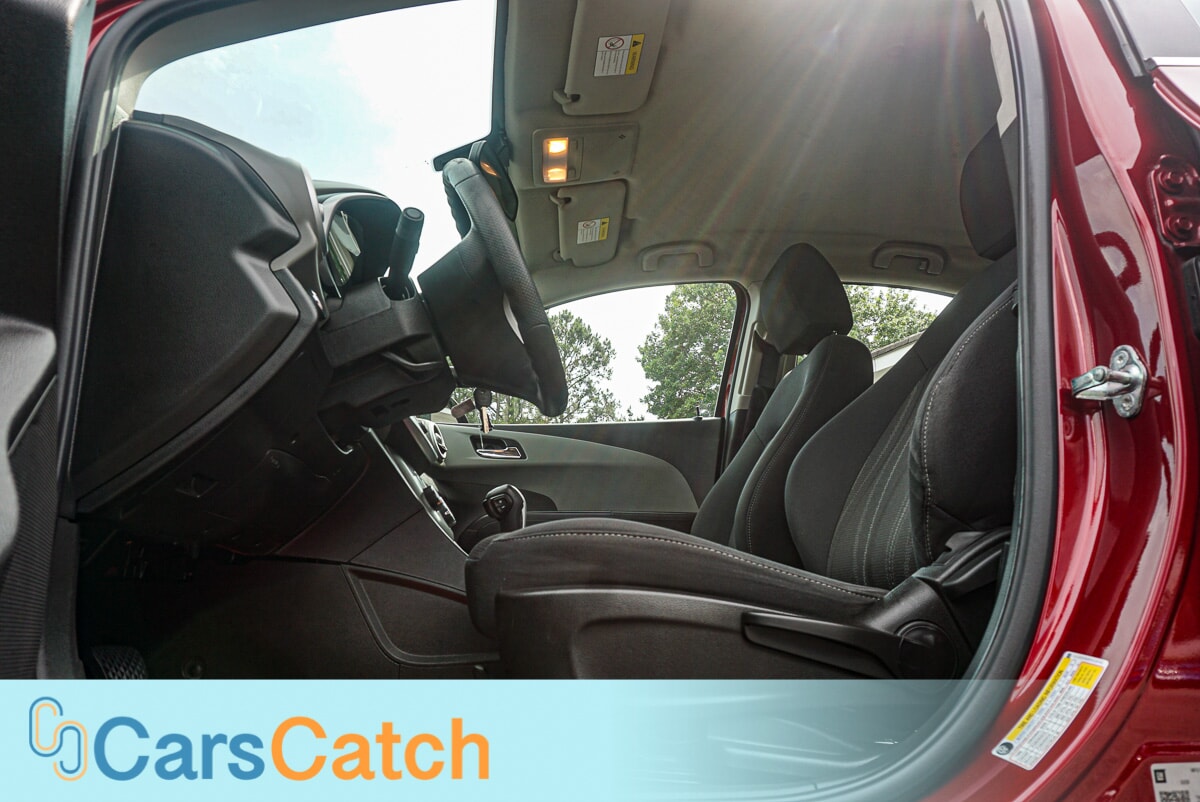 CARSCATCH - Used vehicle - SEDAN CHEVROLET SONIC 2019