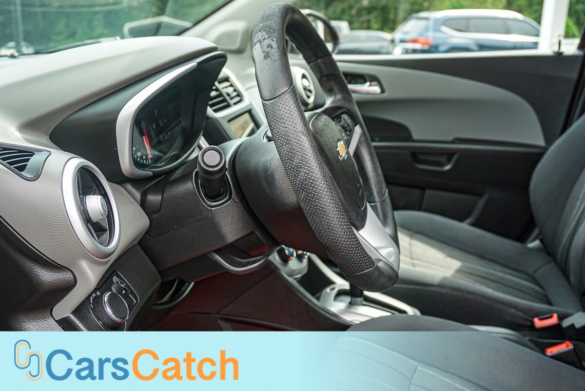 CARSCATCH - Used vehicle - SEDAN CHEVROLET SONIC 2019