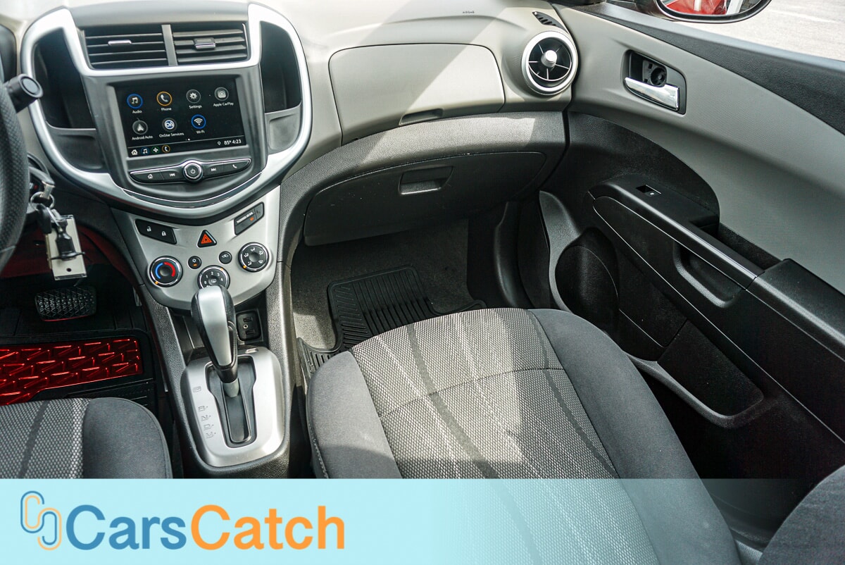 CARSCATCH - Used vehicle - SEDAN CHEVROLET SONIC 2019