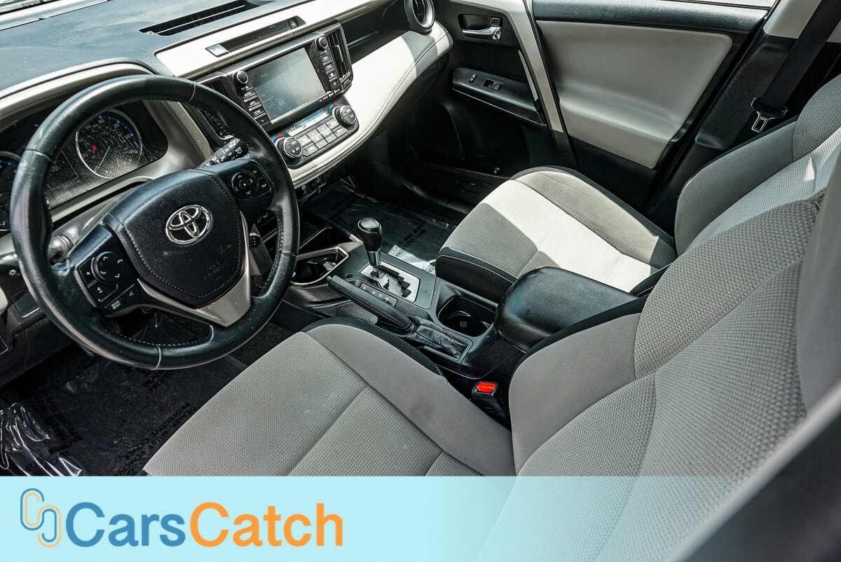 CARSCATCH - Used vehicle - SUV TOYOTA RAV4 2016