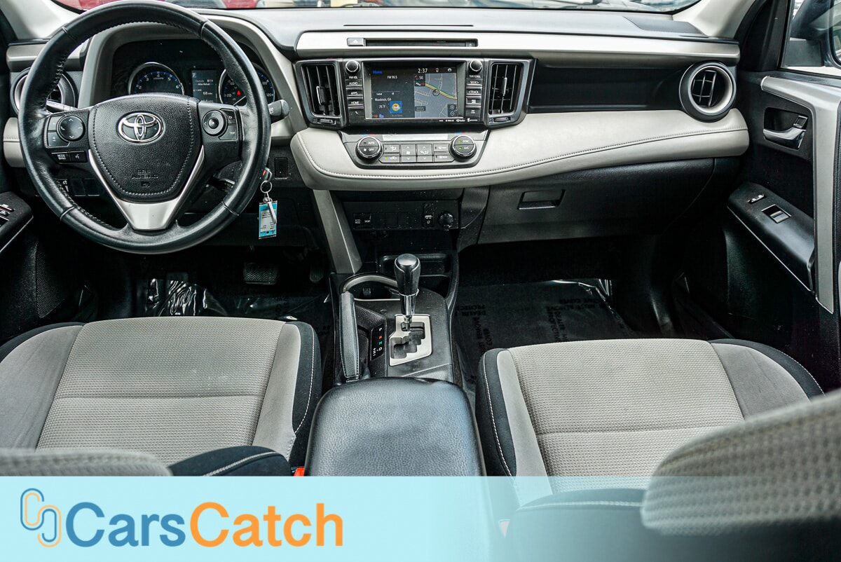 CARSCATCH - Used vehicle - SUV TOYOTA RAV4 2016