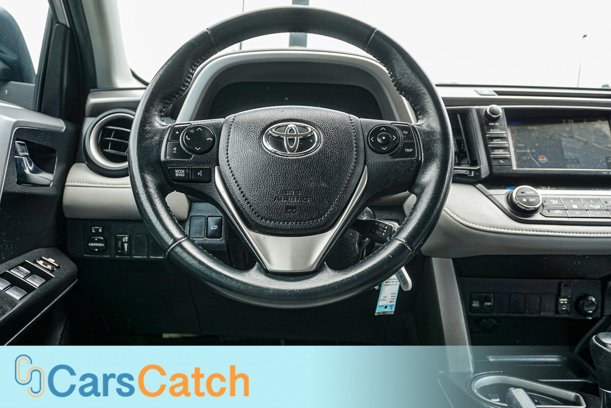 CARSCATCH - Used vehicle - SUV TOYOTA RAV4 2016