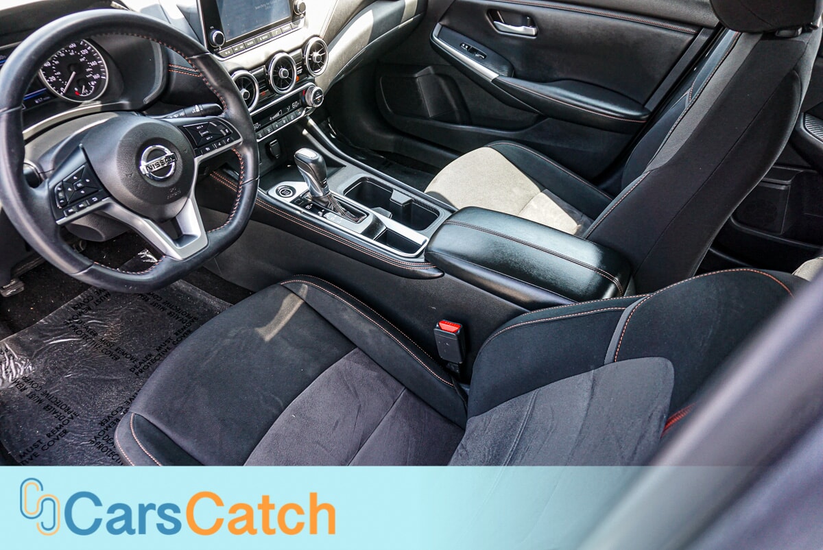 CARSCATCH - Used vehicle - SEDAN NISSAN SENTRA 2020