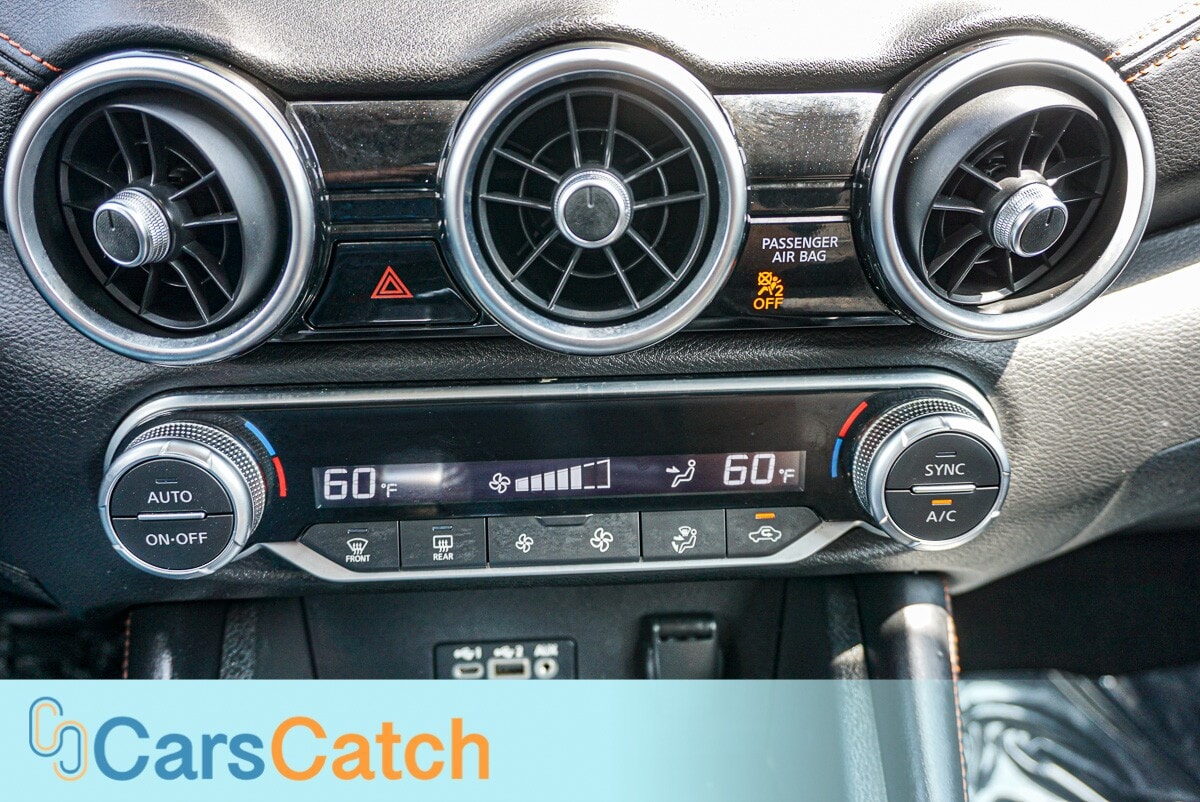 CARSCATCH - Used vehicle - SEDAN NISSAN SENTRA 2020