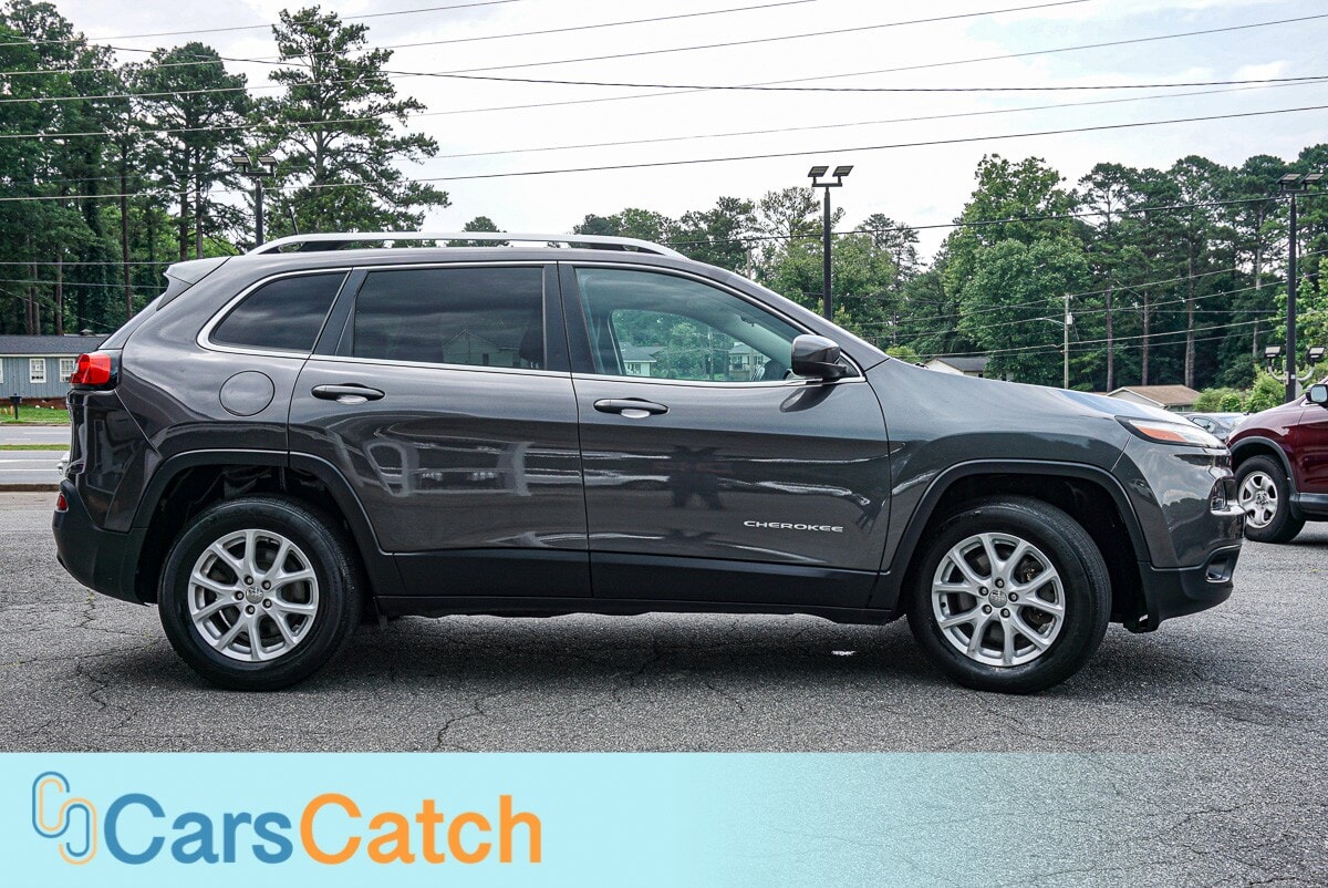 CARSCATCH - Used vehicle - SUV JEEP CHEROKEE 2017