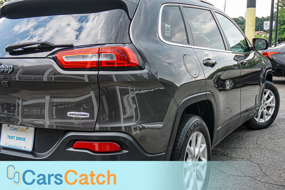 CARSCATCH - Used vehicle - SUV JEEP CHEROKEE 2017