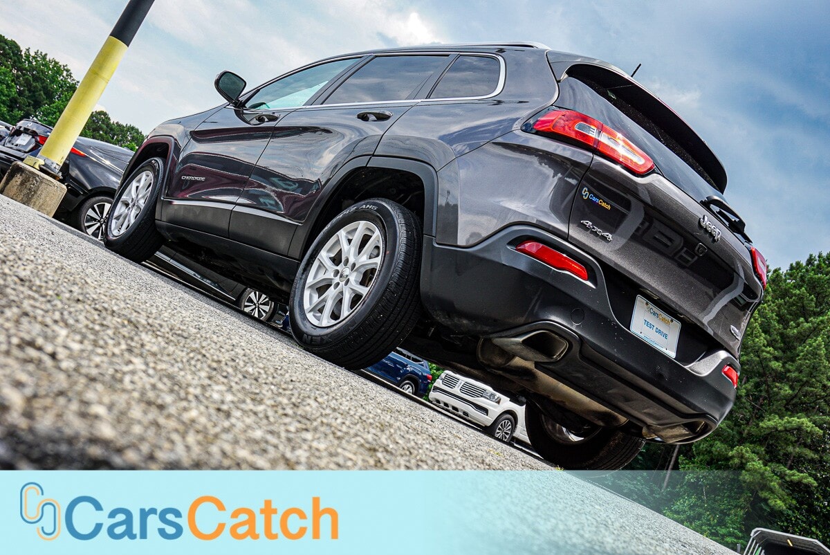 CARSCATCH - Used vehicle - SUV JEEP CHEROKEE 2017
