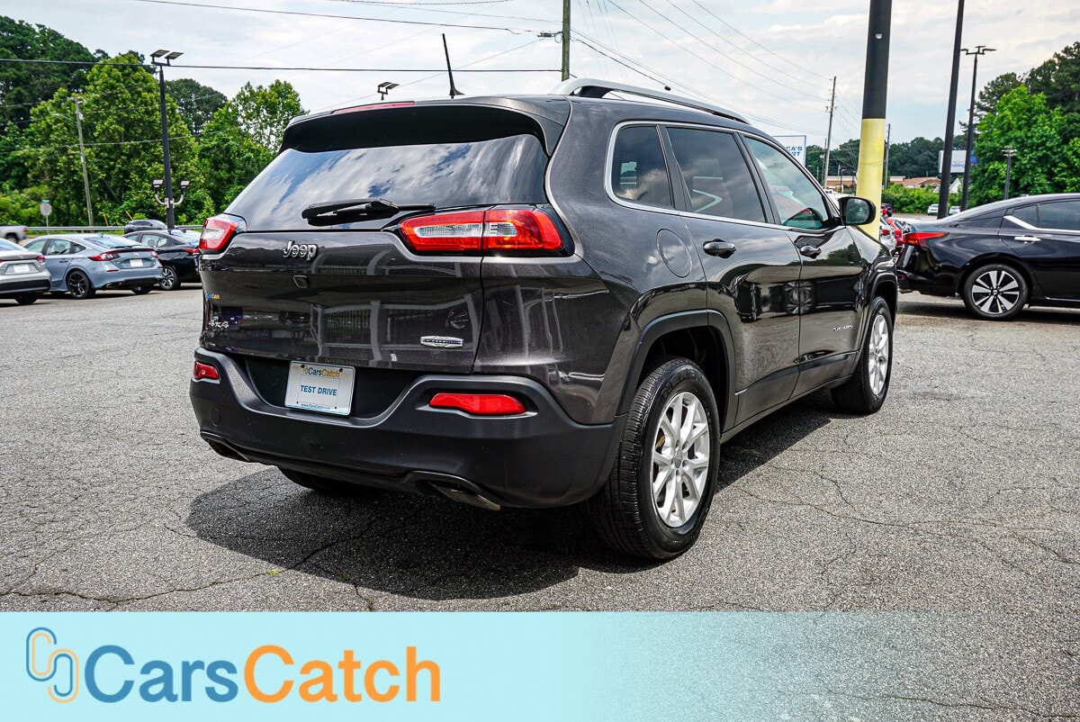 CARSCATCH - Used vehicle - SUV JEEP CHEROKEE 2017