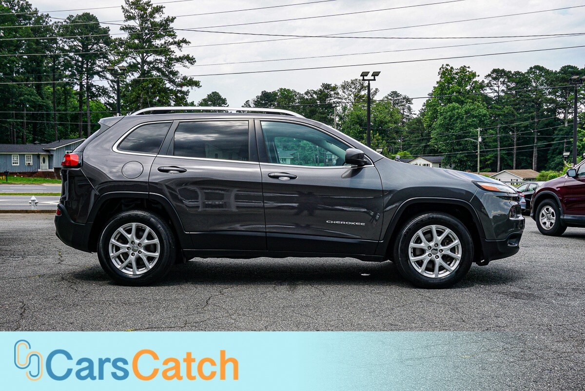 CARSCATCH - Used vehicle - SUV JEEP CHEROKEE 2017