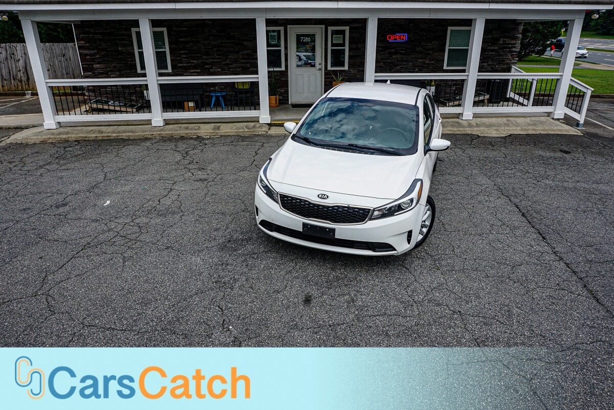 CARSCATCH - Used vehicle - SEDAN KIA FORTE 2017