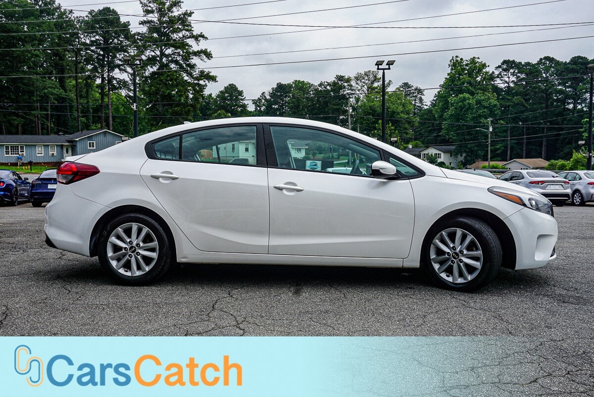 CARSCATCH - Used vehicle - SEDAN KIA FORTE 2017