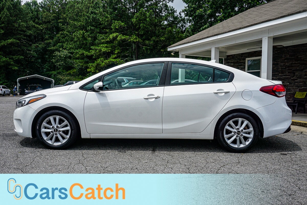 CARSCATCH - Used vehicle - SEDAN KIA FORTE 2017