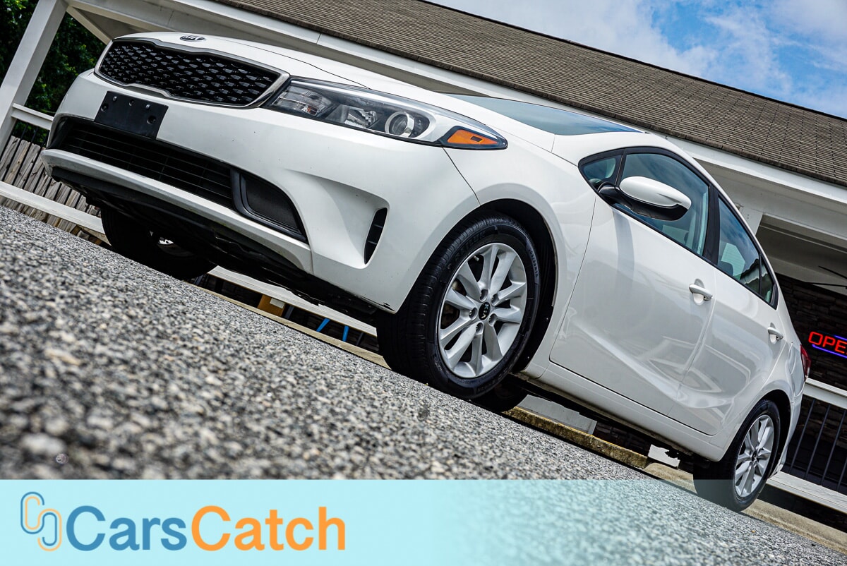 CARSCATCH - Used vehicle - SEDAN KIA FORTE 2017