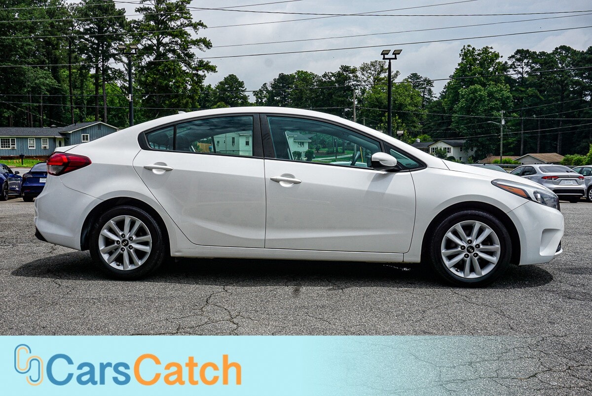 CARSCATCH - Used vehicle - SEDAN KIA FORTE 2017
