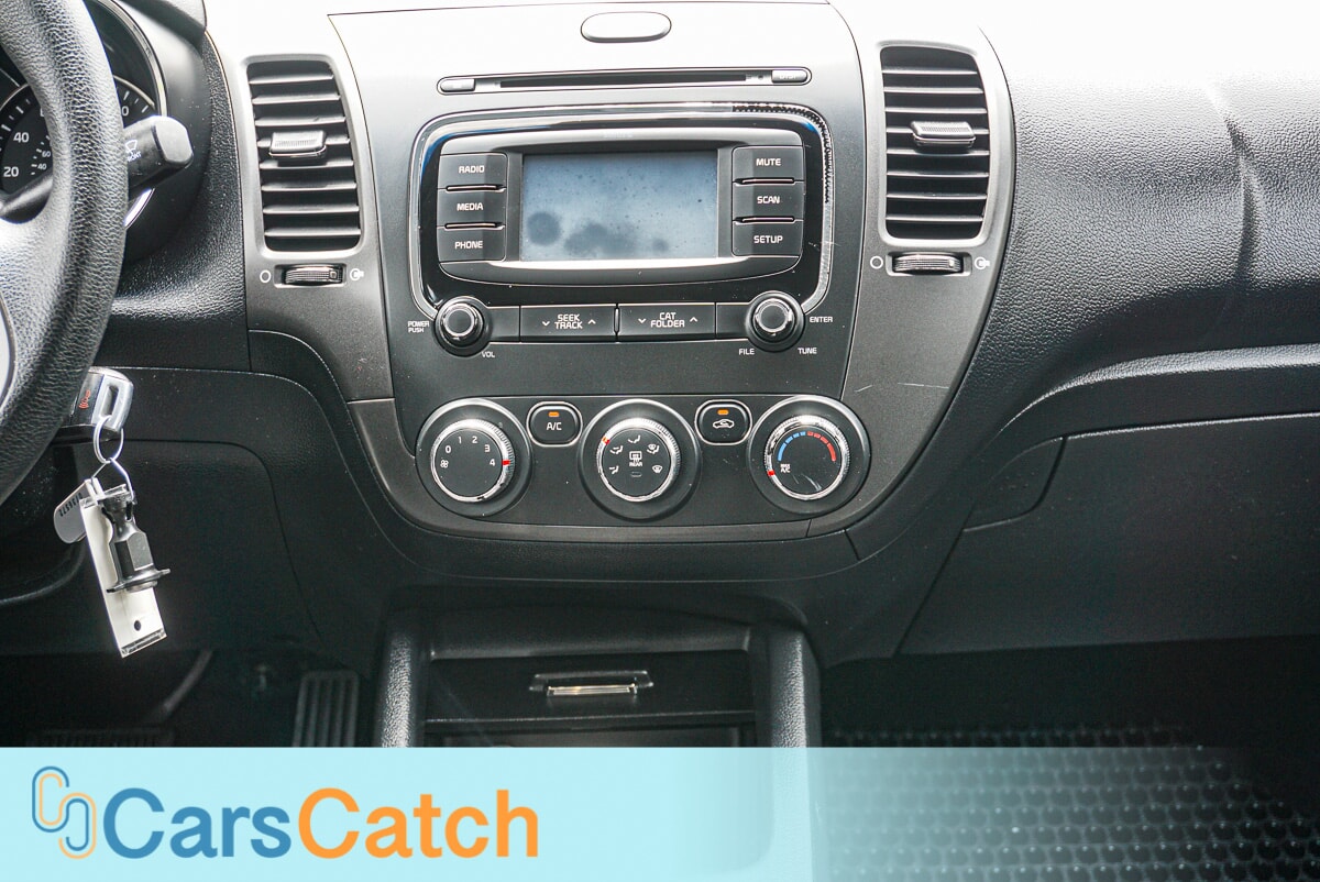 CARSCATCH - Used vehicle - SEDAN KIA FORTE 2017