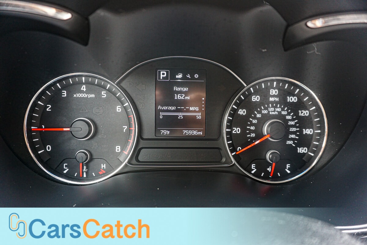 CARSCATCH - Used vehicle - SEDAN KIA FORTE 2017