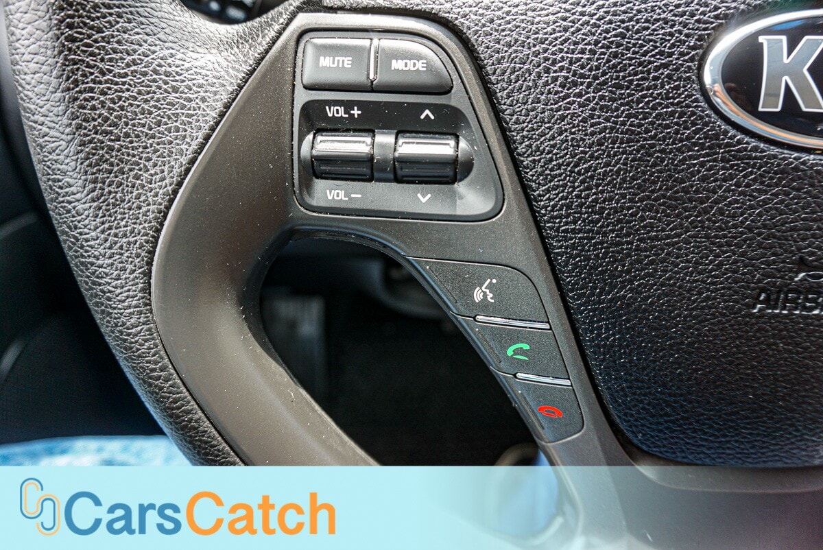 CARSCATCH - Used vehicle - SEDAN KIA FORTE 2017