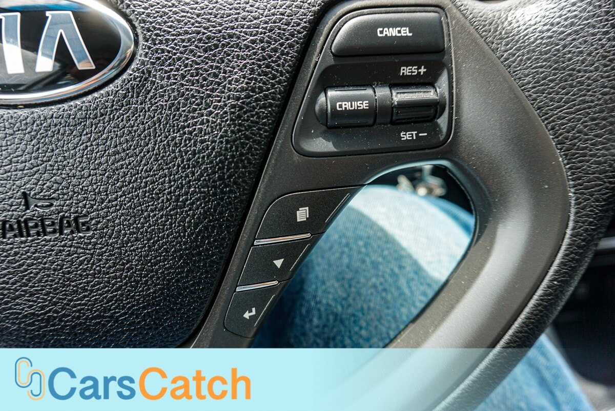CARSCATCH - Used vehicle - SEDAN KIA FORTE 2017