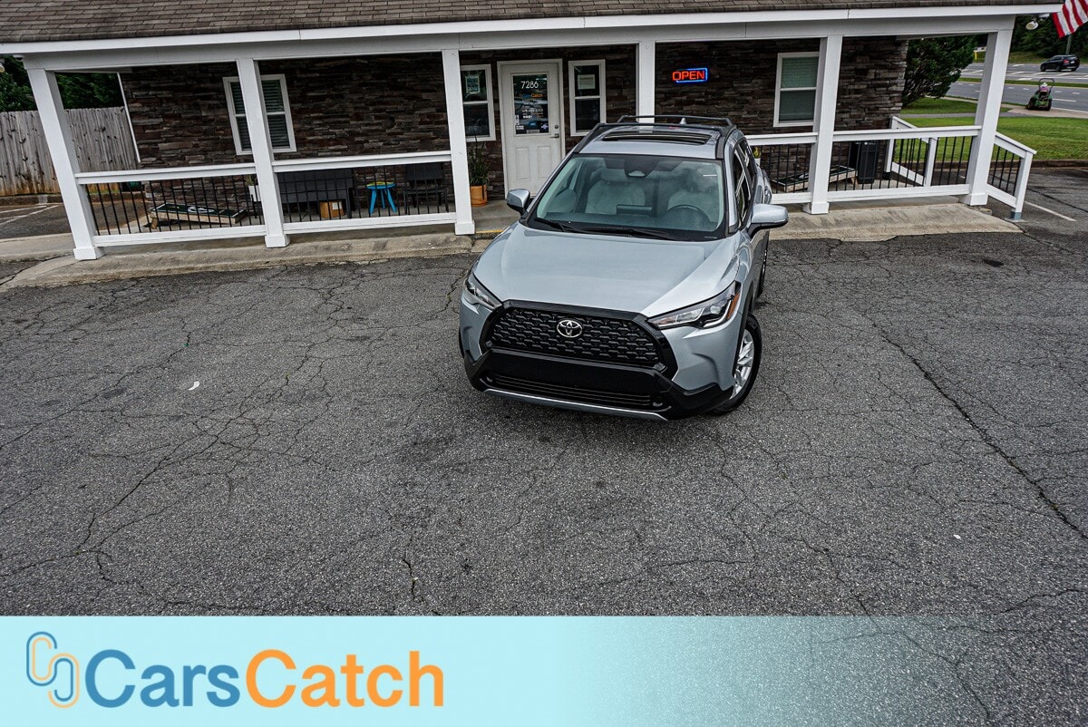 CARSCATCH - Used vehicle - SUV TOYOTA COROLLA CROSS 2024