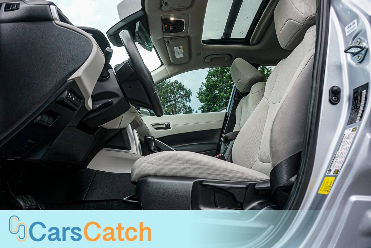 CARSCATCH - Used vehicle - SUV TOYOTA COROLLA CROSS 2024
