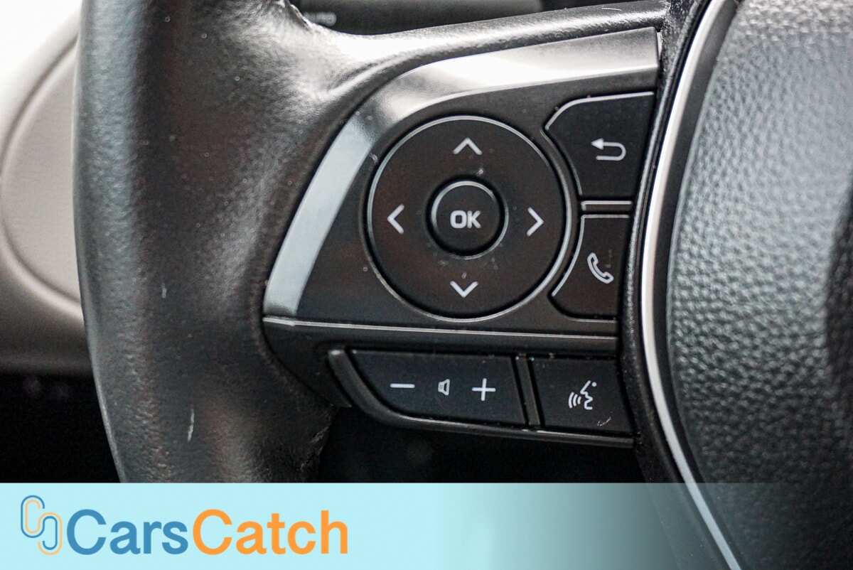 CARSCATCH - Used vehicle - SUV TOYOTA COROLLA CROSS 2024
