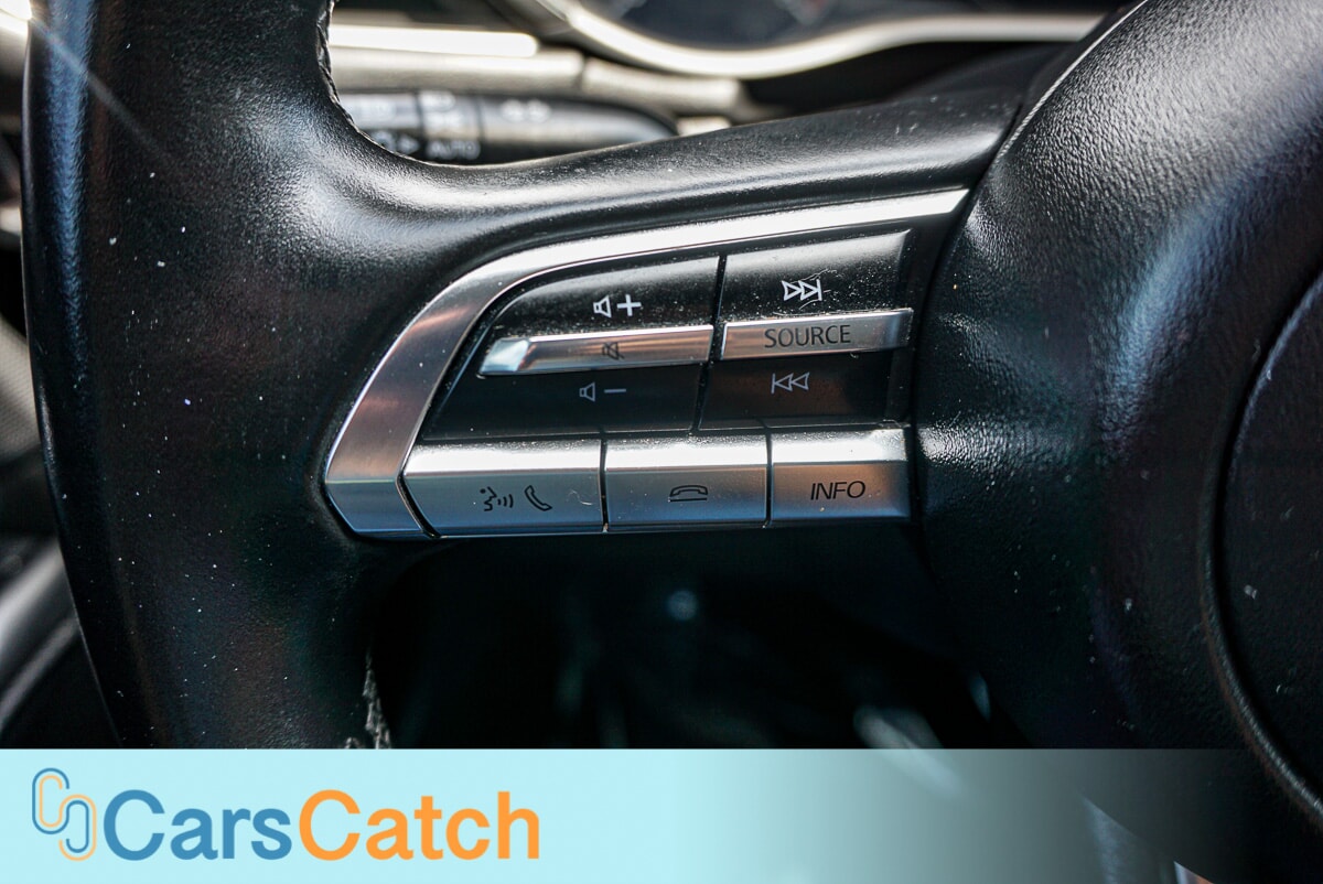 CARSCATCH - Used vehicle - SEDAN MAZDA MAZDA3 2019