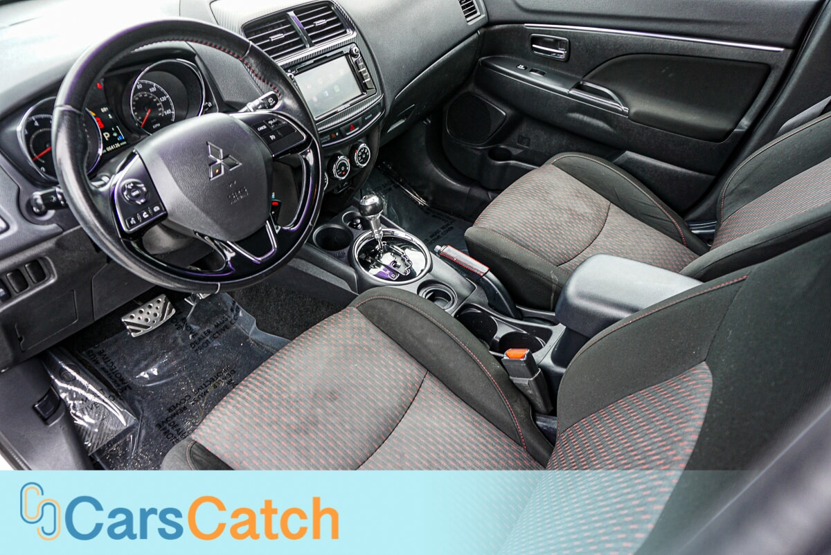CARSCATCH - Used vehicle - SUV MITSUBISHI OUTLANDER SPORT 2017
