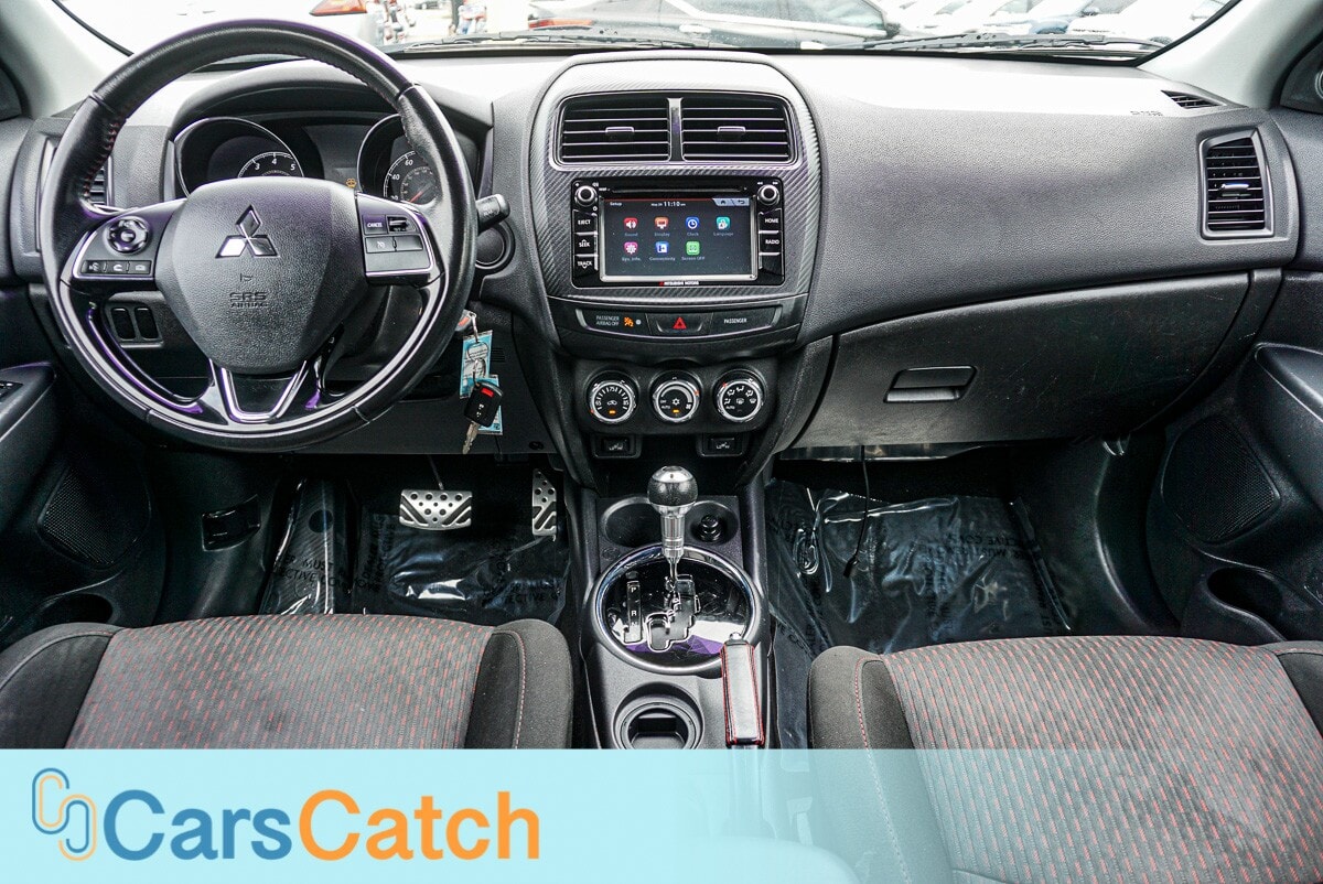 CARSCATCH - Used vehicle - SUV MITSUBISHI OUTLANDER SPORT 2017