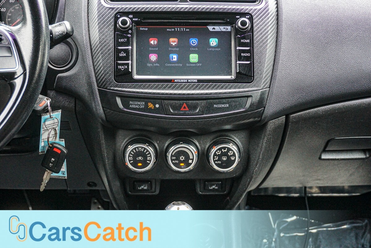 CARSCATCH - Used vehicle - SUV MITSUBISHI OUTLANDER SPORT 2017