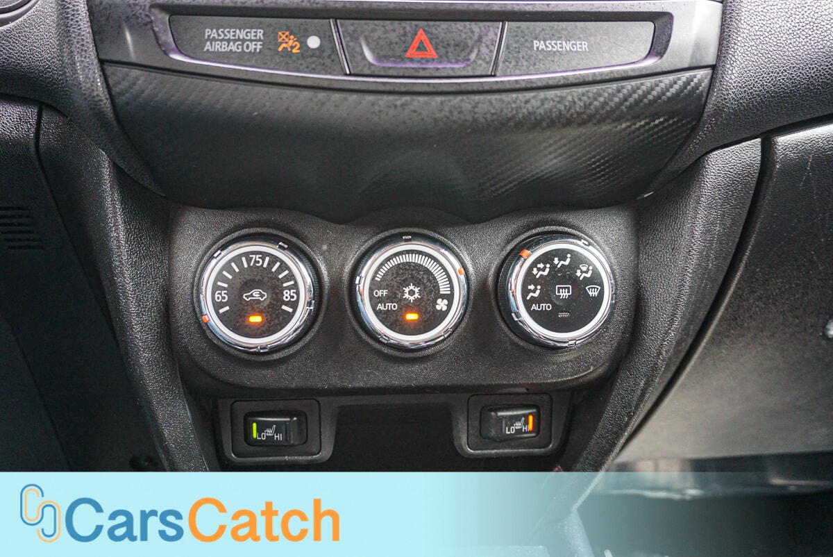 CARSCATCH - Used vehicle - SUV MITSUBISHI OUTLANDER SPORT 2017
