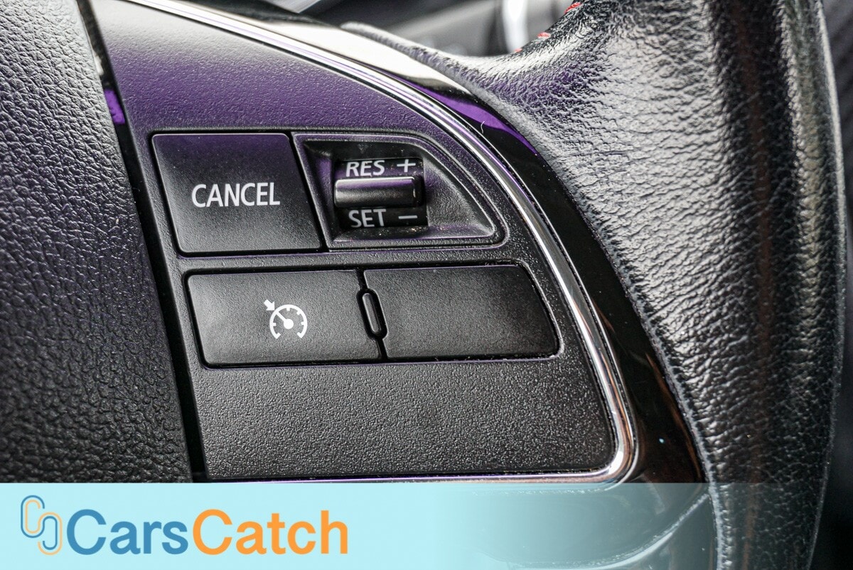 CARSCATCH - Used vehicle - SUV MITSUBISHI OUTLANDER SPORT 2017