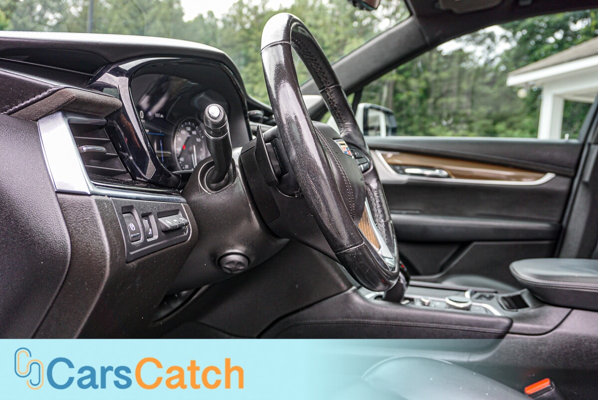CARSCATCH - Used vehicle - SUV CADILLAC XT6 2021