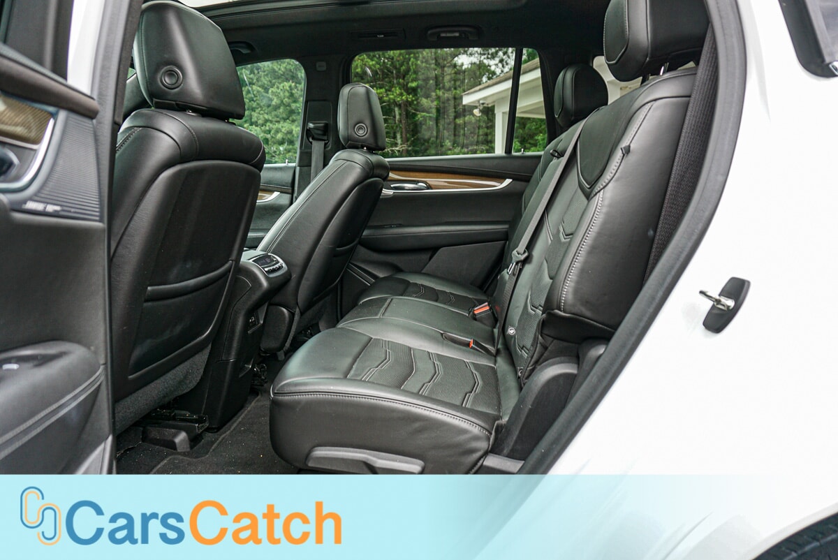 CARSCATCH - Used vehicle - SUV CADILLAC XT6 2021