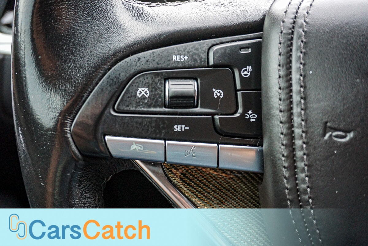 CARSCATCH - Used vehicle - SUV CADILLAC XT6 2021