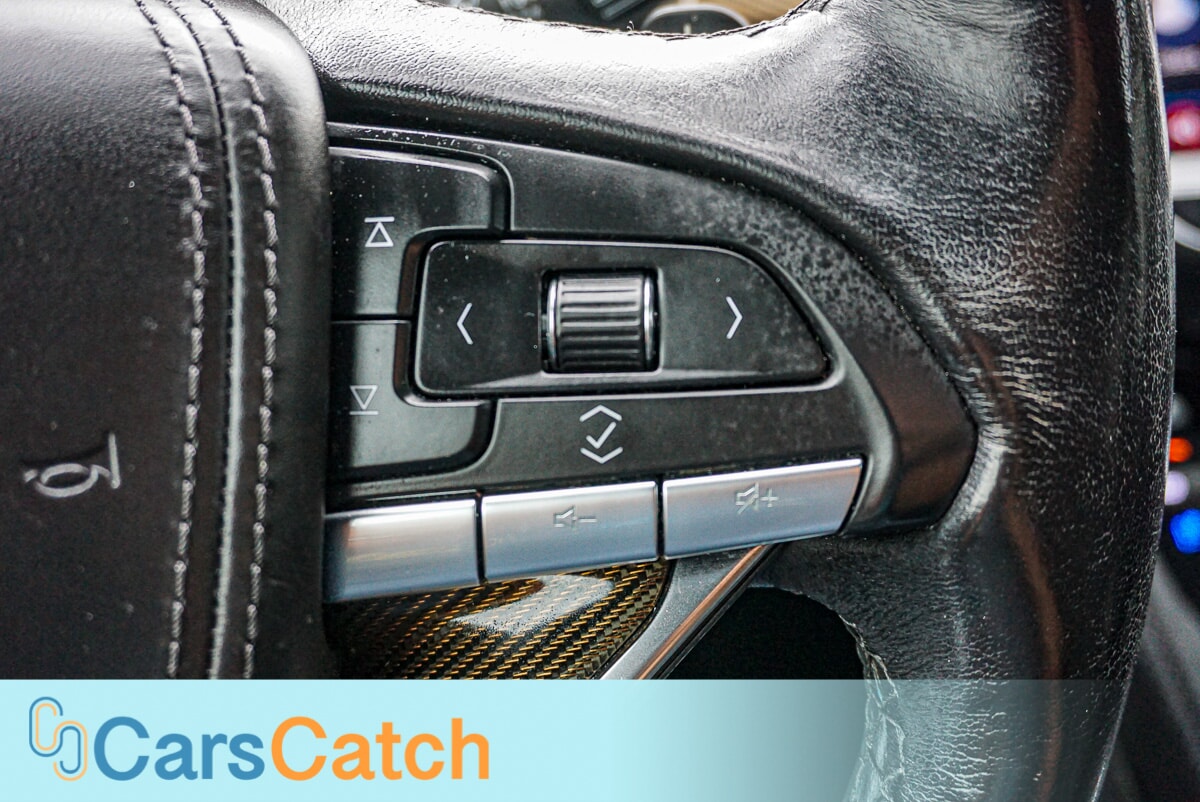 CARSCATCH - Used vehicle - SUV CADILLAC XT6 2021