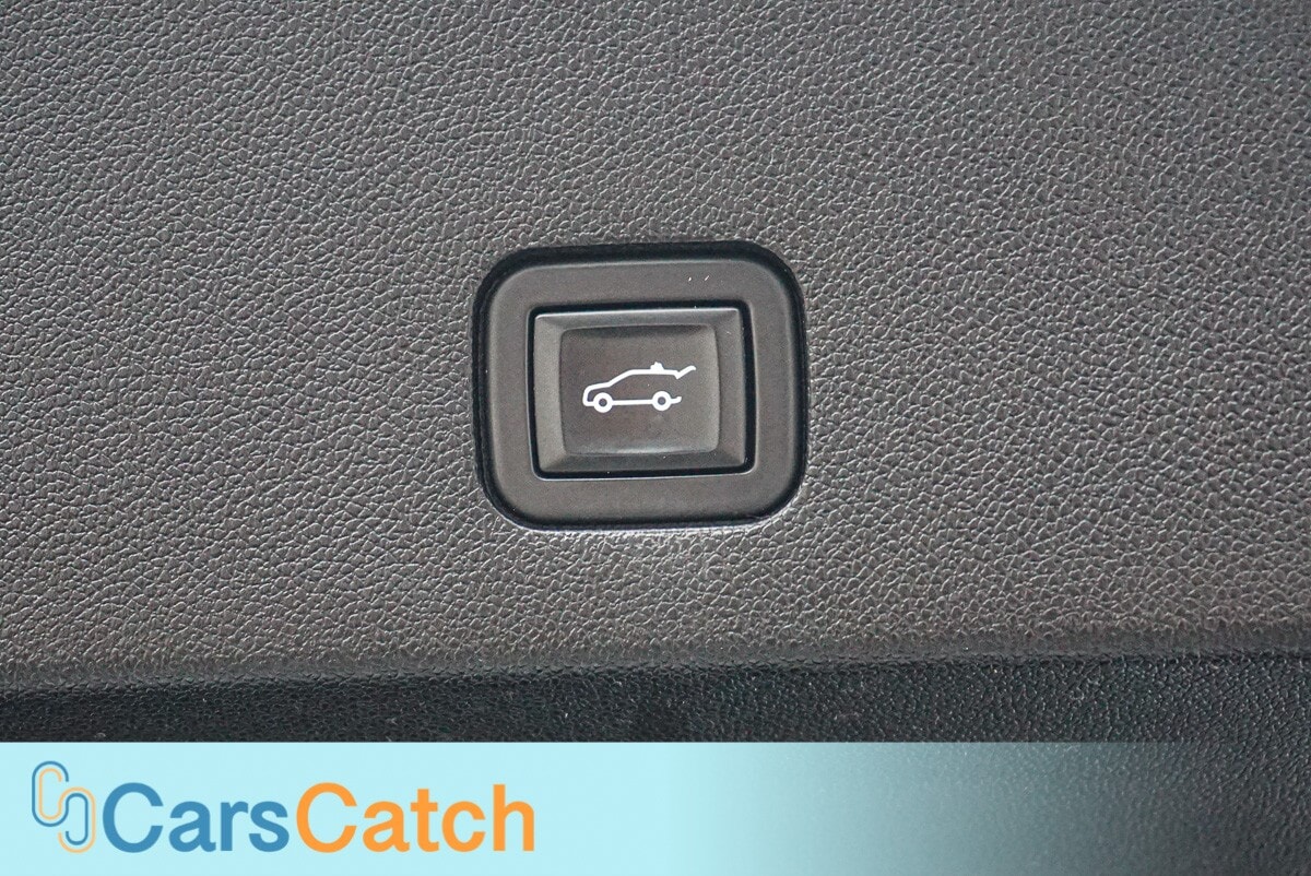 CARSCATCH - Used vehicle - SUV CADILLAC XT6 2021